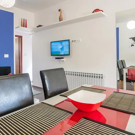 Apartment Indigo *
