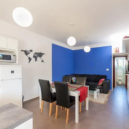 Apartment Indigo